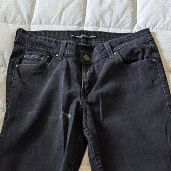 Black Levi's Mid-Rise Skinny - Picture 4 of 7